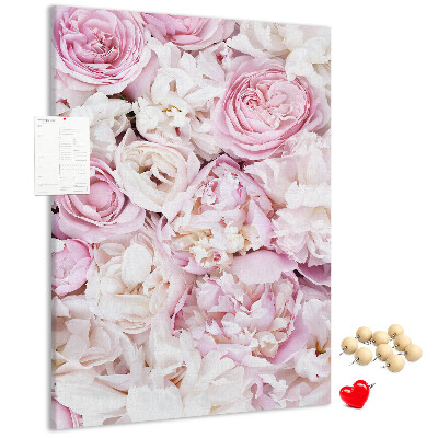 Kork-Pinnwand mit Motiv aus rosa Blüten in zarter Farbkombination