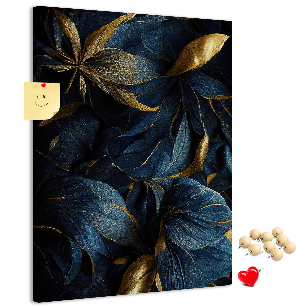 Bedruckte Korkplatte mit goldenen Blättern auf dunklem Hintergrund