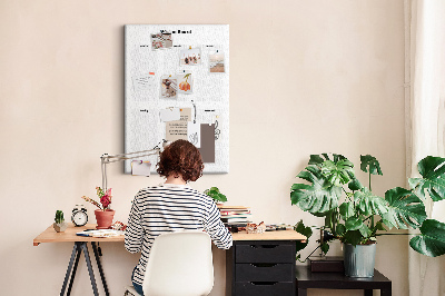Bedruckte Korkplatte als Visionboard mit leeren Abschnitten