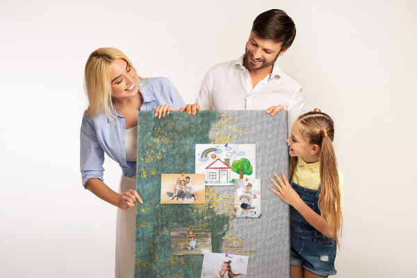 Bedruckte Korkplatte mit Motiv abstrakte Landschaft in Grüntönen