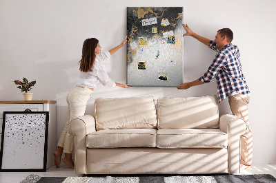 Bedruckte Korkplatte mit abstraktem Muster in Schwarz und Gold