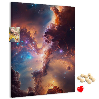 Kork-Pinnwand mit Motiv kosmische Phänomene in einer farbenprächtigen Galaxie