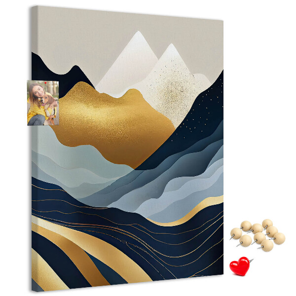 Pinnwand mit dem Motiv goldene Berge in einem friedlichen Tal