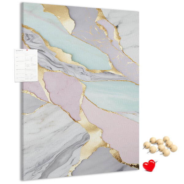 Bedruckte Korkplatte in einer eleganten Kombination aus Marmor und Pastelltönen