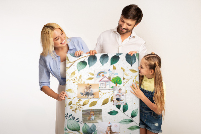 Pinnwand mit Motiv goldene Blätter auf hellem Hintergrund