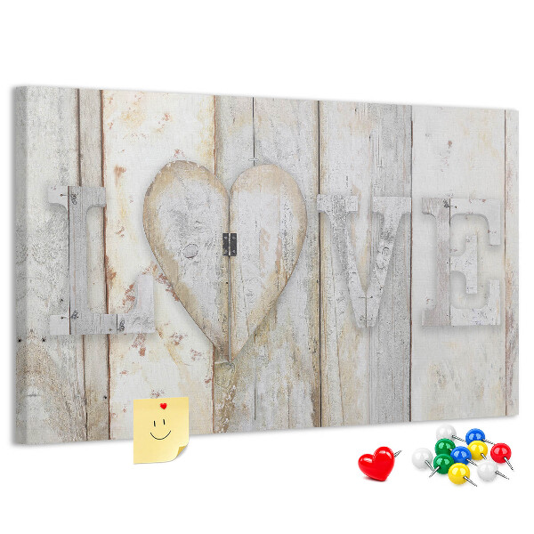 Korkbild mit dem Wort Liebe als Holzplakette