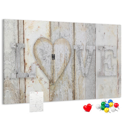 Korkbild mit dem Wort Liebe als Holzplakette