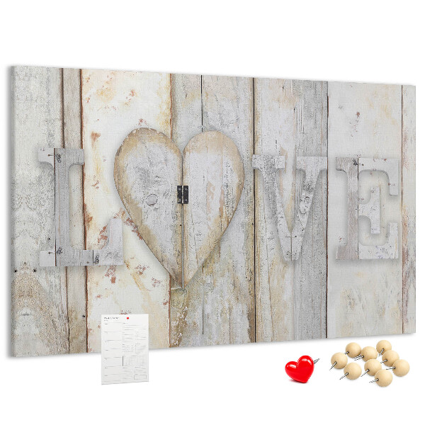 Korkbild mit dem Wort Liebe als Holzplakette