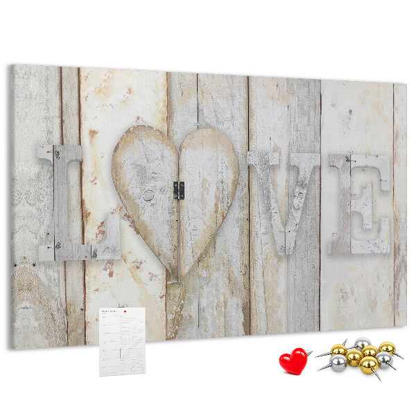 Korkbild mit dem Wort Liebe als Holzplakette