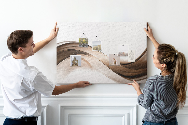 Bild mit Korkrückwand Wellen in Braun- und Beigetönen