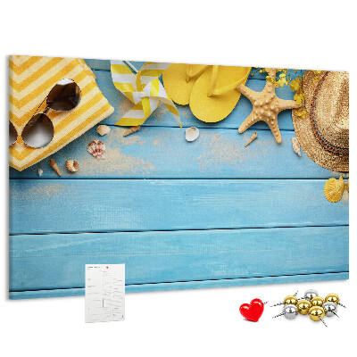 Wandbild mit Korkrückwand Sommer am Strand mit farbenfrohen Accessoires
