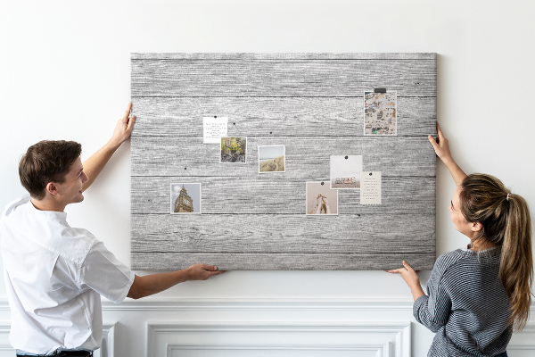 Bilder mit Korkrückwand Holzstruktur in Grautönen