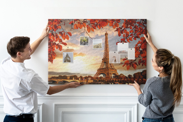 Bild mit Korkrückwand Eiffelturm in herbstlicher Kulisse