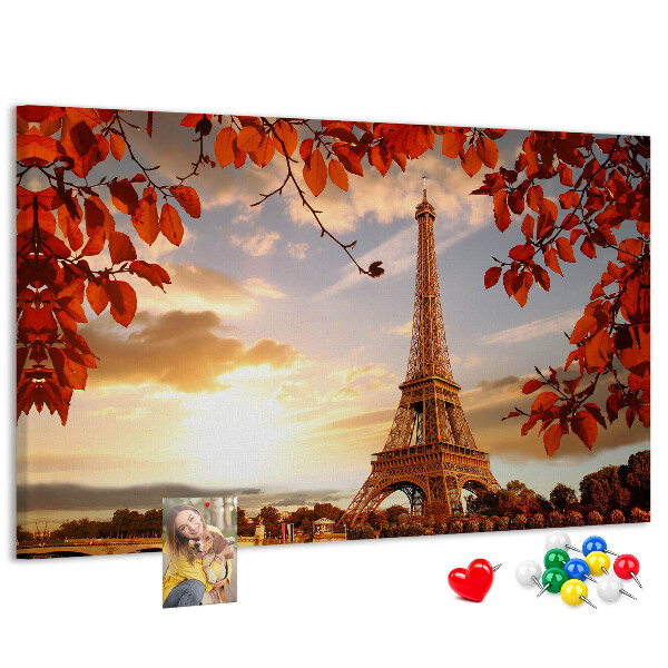 Bild mit Korkrückwand Eiffelturm in herbstlicher Kulisse