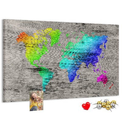 Weltkarte mit Korkrückwand bunte Ausführung auf grauem Hintergrund