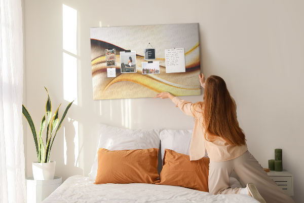 Korkbild goldene Wellen auf neutralem Hintergrund
