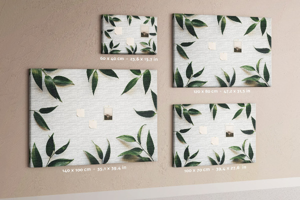 Bild mit Korkrückwand Blätter in einem zarten, minimalistischen Arrangement