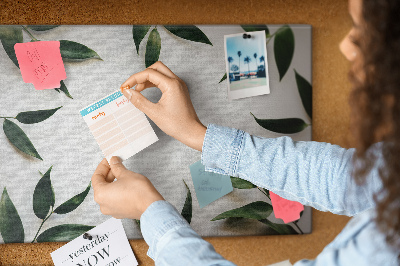 Bild mit Korkrückwand Blätter in einem zarten, minimalistischen Arrangement