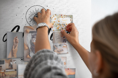 Bilder mit Korkrückwand das Motiv mit Augen und Pfeilsymbol