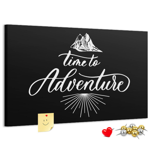 Korktafel mit Bergmotiv Zeit für ein Abenteuer