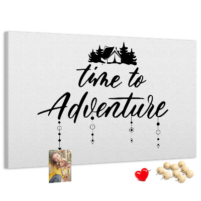 Bild mit Korkrückwand Motiv Zeit für ein Abenteuer im Wald