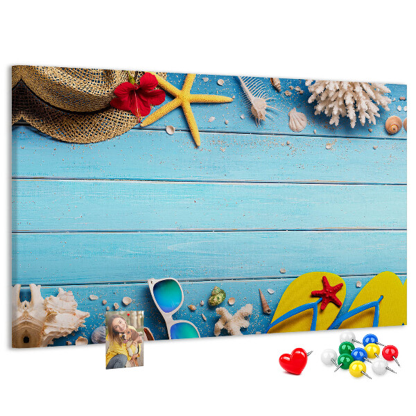 Kork-Pinnwand mit Motiv Sommerurlaub am Strand und Accessoires