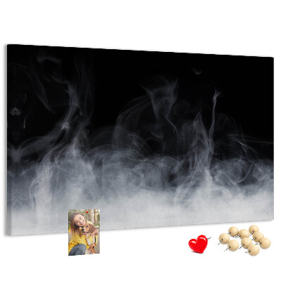 Korktafel mit Motiv sinnlicher Tanz des Nebels vor schwarzem Hintergrund