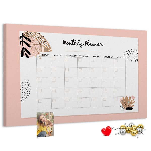 Korktafel stilvoller Monatsplaner mit floralen Akzenten
