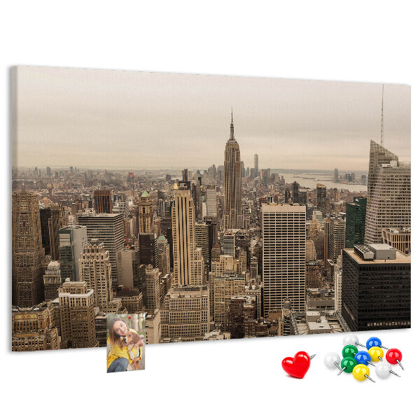 Kork-Pinnwand mit Motiv New Yorker Skyline und Wolkenkratzern