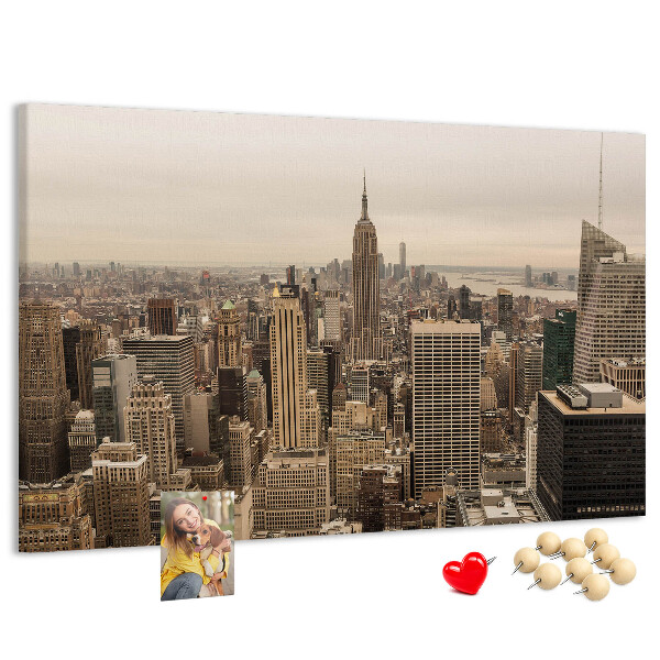 Kork-Pinnwand mit Motiv New Yorker Skyline und Wolkenkratzern