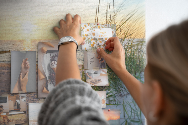 Bild mit Korkrückwand Sonnenuntergang über Strand und Dünen