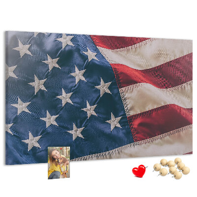 Korktafel mit Motiv der amerikanischen Flagge mit markanten Sternen