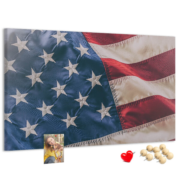 Korktafel mit Motiv der amerikanischen Flagge mit markanten Sternen