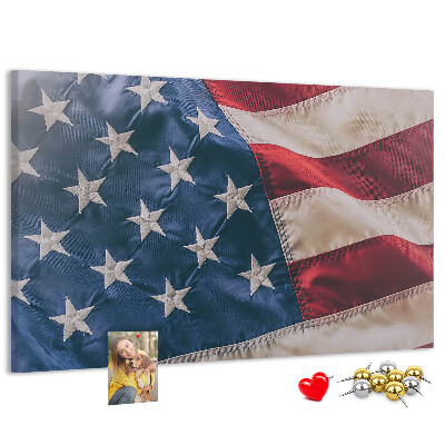 Korktafel mit Motiv der amerikanischen Flagge mit markanten Sternen