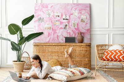 Bild mit Korkrückwand rosa Pfingstrosen in einem zarten Farbton