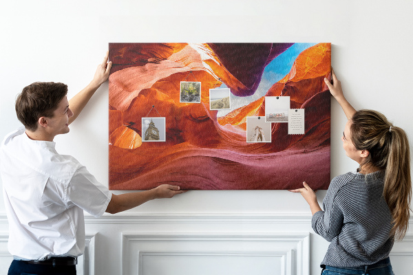 Korktafel mit Motiv Rote Felsen und blauer Himmel