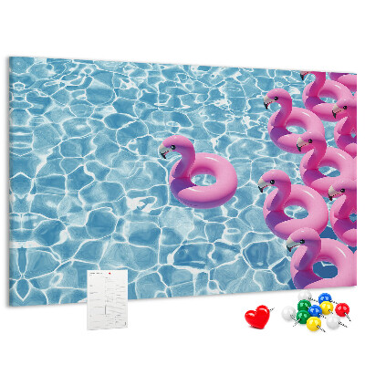 Kork-Pinnwand mit Motiv Rosa Flamingos vor dem blauen Wasser