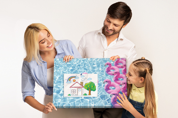 Kork-Pinnwand mit Motiv Rosa Flamingos vor dem blauen Wasser