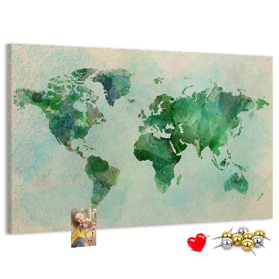 Korktafel mit Motiv einer grünen Aquarell-Weltkarte