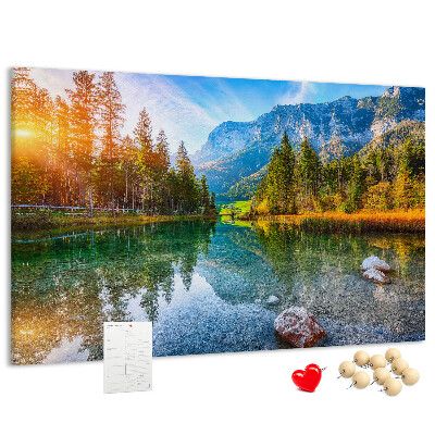 Korkbild malerische Berglandschaft mit einem See