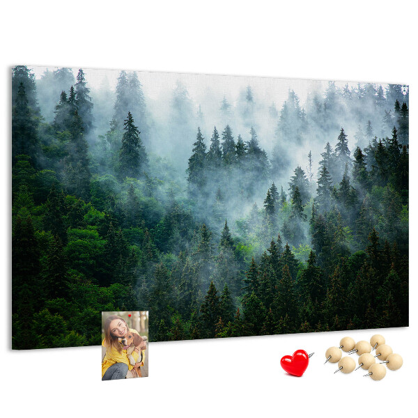 Korkbild nebelige Waldlandschaft mit Kiefern