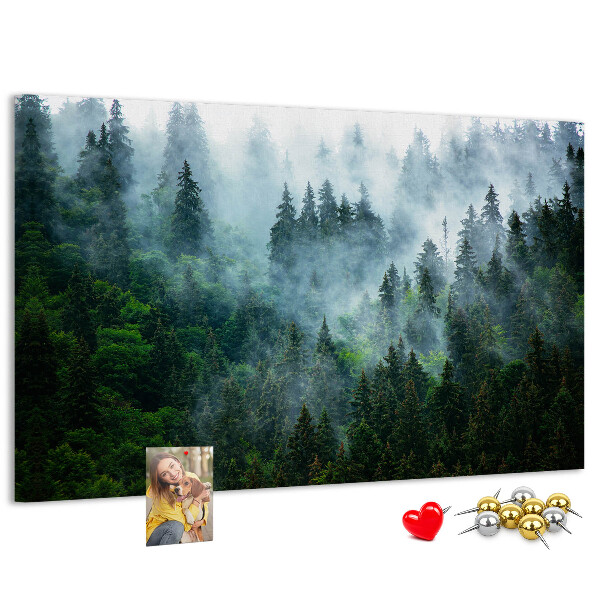 Korkbild nebelige Waldlandschaft mit Kiefern