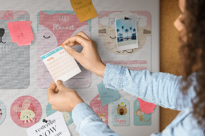 Korktafel mit bunten Tiermotiven für Notizen