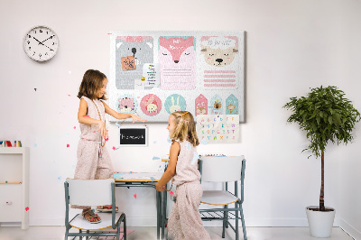 Korktafel mit bunten Tiermotiven für Notizen
