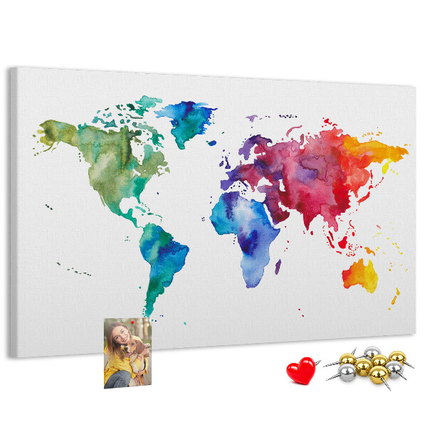 Korktafel mit bunter Aquarell-Weltkarte