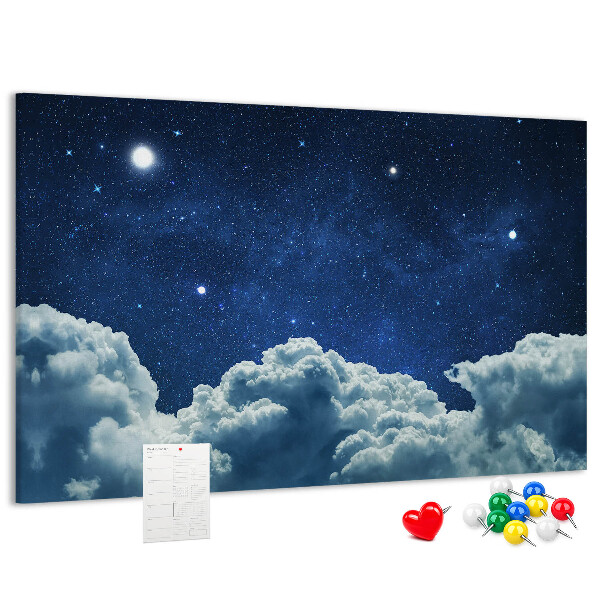 Kork-Pinnwand mit Nachthimmel mit Sternen und Wolken Motiv