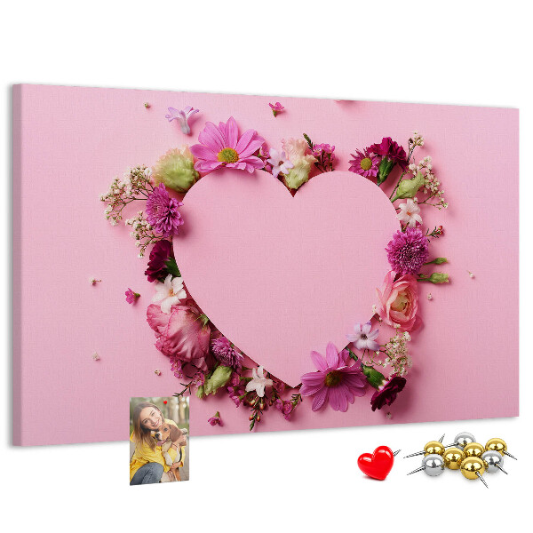 Bild mit Korkrückwand mit herzförmigem Blumenmuster