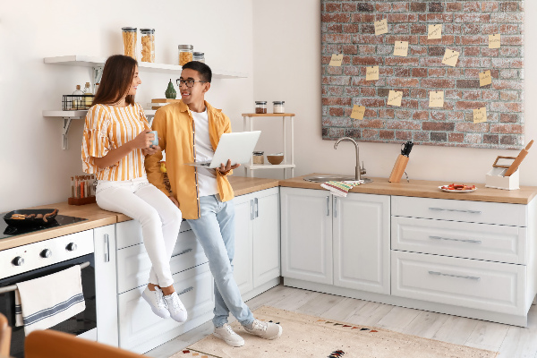 Bild mit Korkrückwand Ziegelwandmotiv mit natürlicher Oberfläche