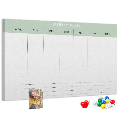 Korktafel als Wochenplan mit übersichtlichen Abschnitten