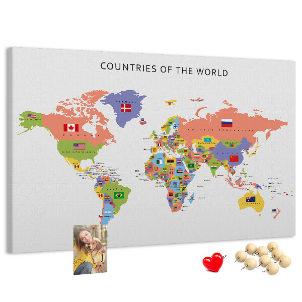 Weltkarte mit Korkrückwand mit markierten Ländern